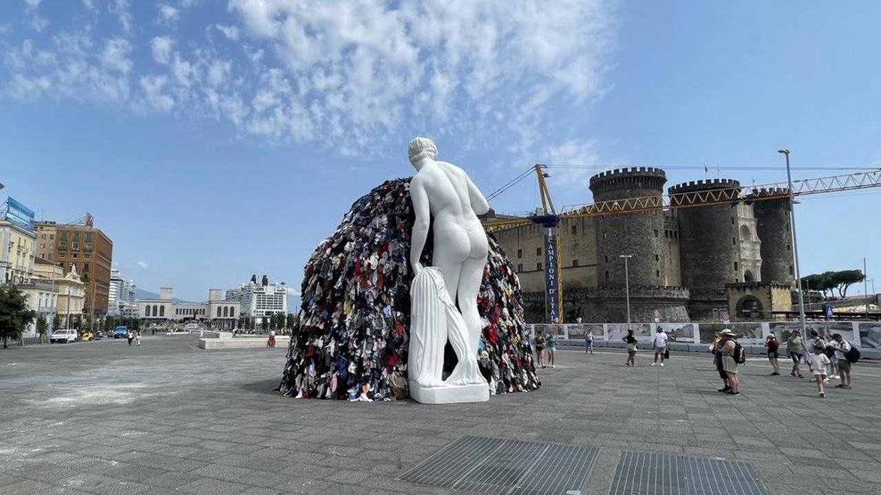 La Venere degli Stracci di Pistoletto cambia collocazione ma resta a Napoli