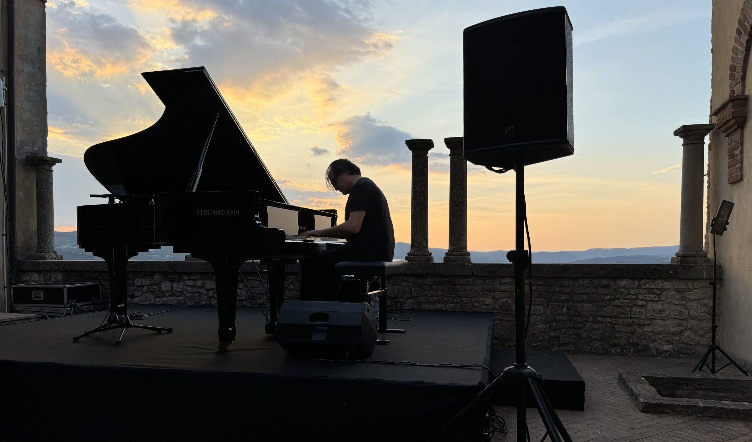 Ron e Maxence Cyrin chiudono la 38a edizione del Todi Festival