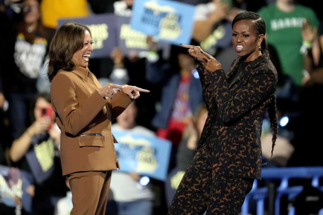 Michelle Obama in Michigan insieme con Kamala Harris per le donne e i loro diritti