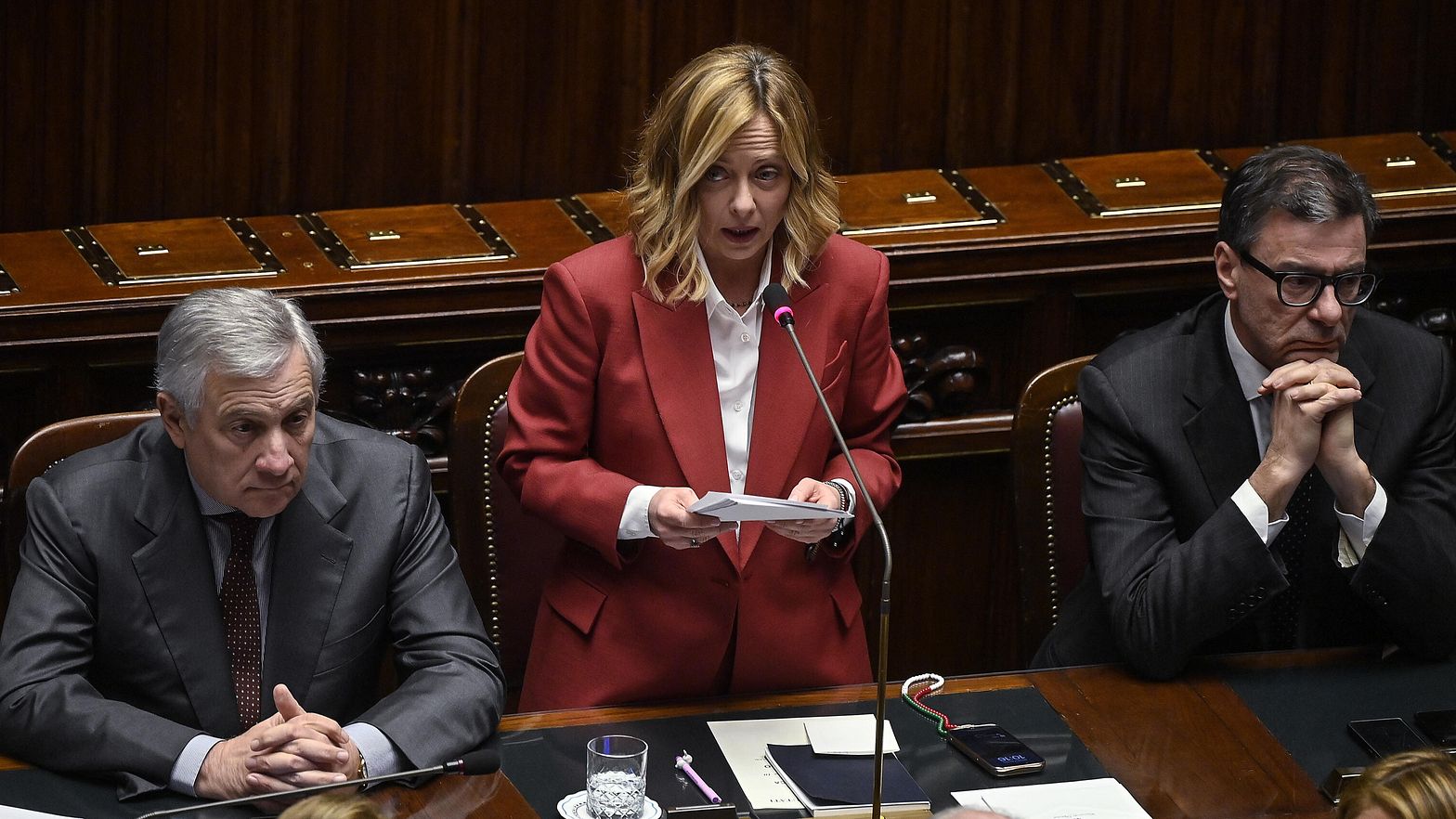 Meloni getta la maschera, insulta il 'manifesto di Ventotene' e immagina un'Europa reazionaria alla Orban