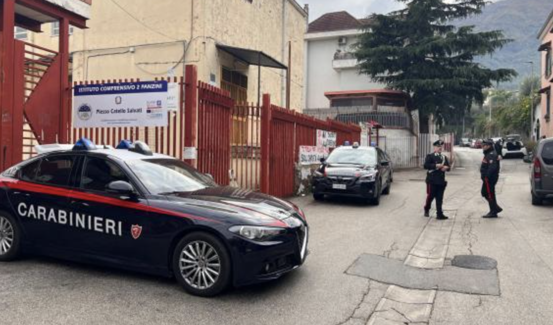 Arrestata per violenza sessuale la maestra che era stata aggredita a novembre dai genitori